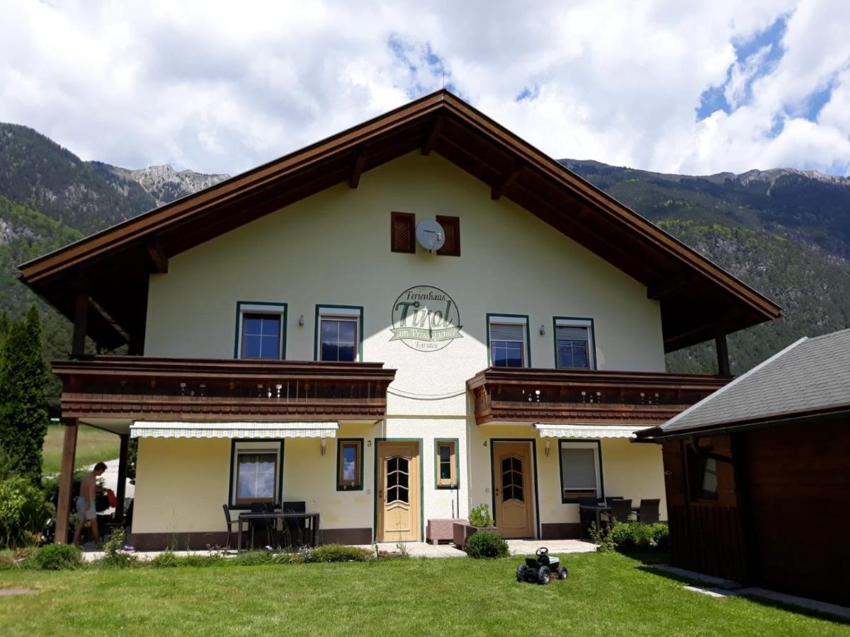 Hotel Landhaus Tirol Presseggersee Exterior foto